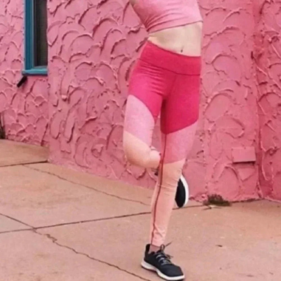 Outdoor Voices Pink Tri-Color 7/8 Spring Athletic Yoga Run Leggings Size: Small - Picture 3 of 11